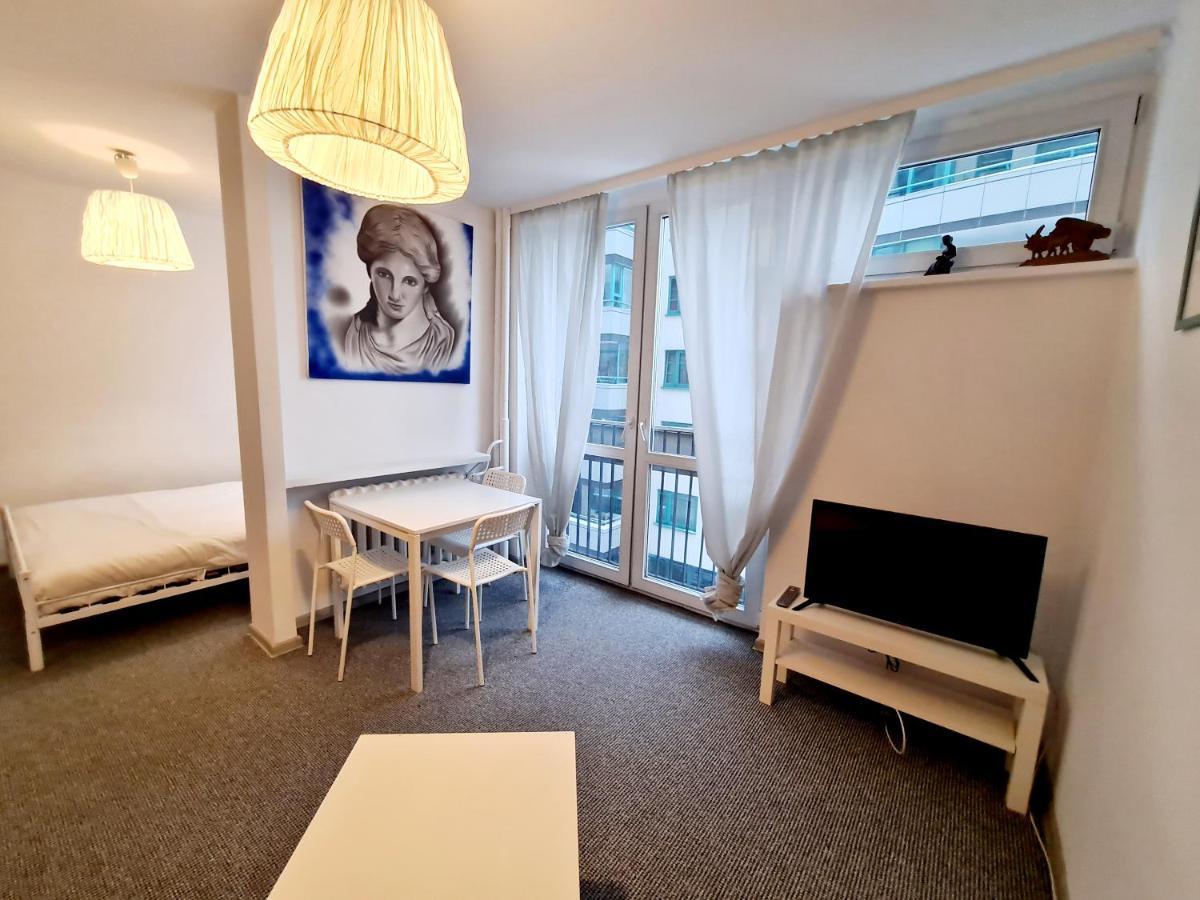 Topfloor Greeceflat A Cosy Flat In The City Center Apartment Warsaw Exterior photo